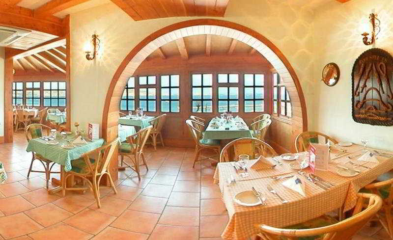 The Mediterranea Hotel & Suites San Pawl il-Baħar Restaurant photo